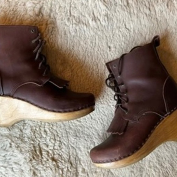 No. 6 Deep Malbec Lace up W/Kiltie Clog Boots Women’s Size 38 Beautiful! - Picture 2 of 12